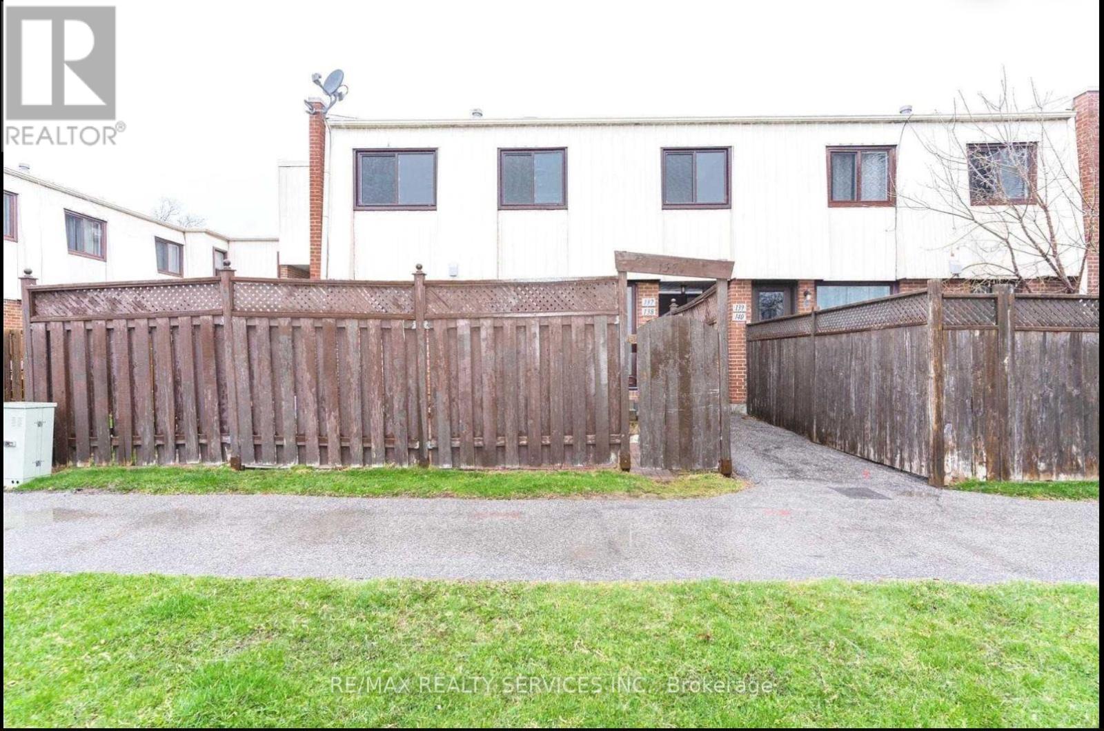 137 - 1100 Oxford Street, Oshawa, Ontario L1J 6G4 - Photo 11 - E13677864