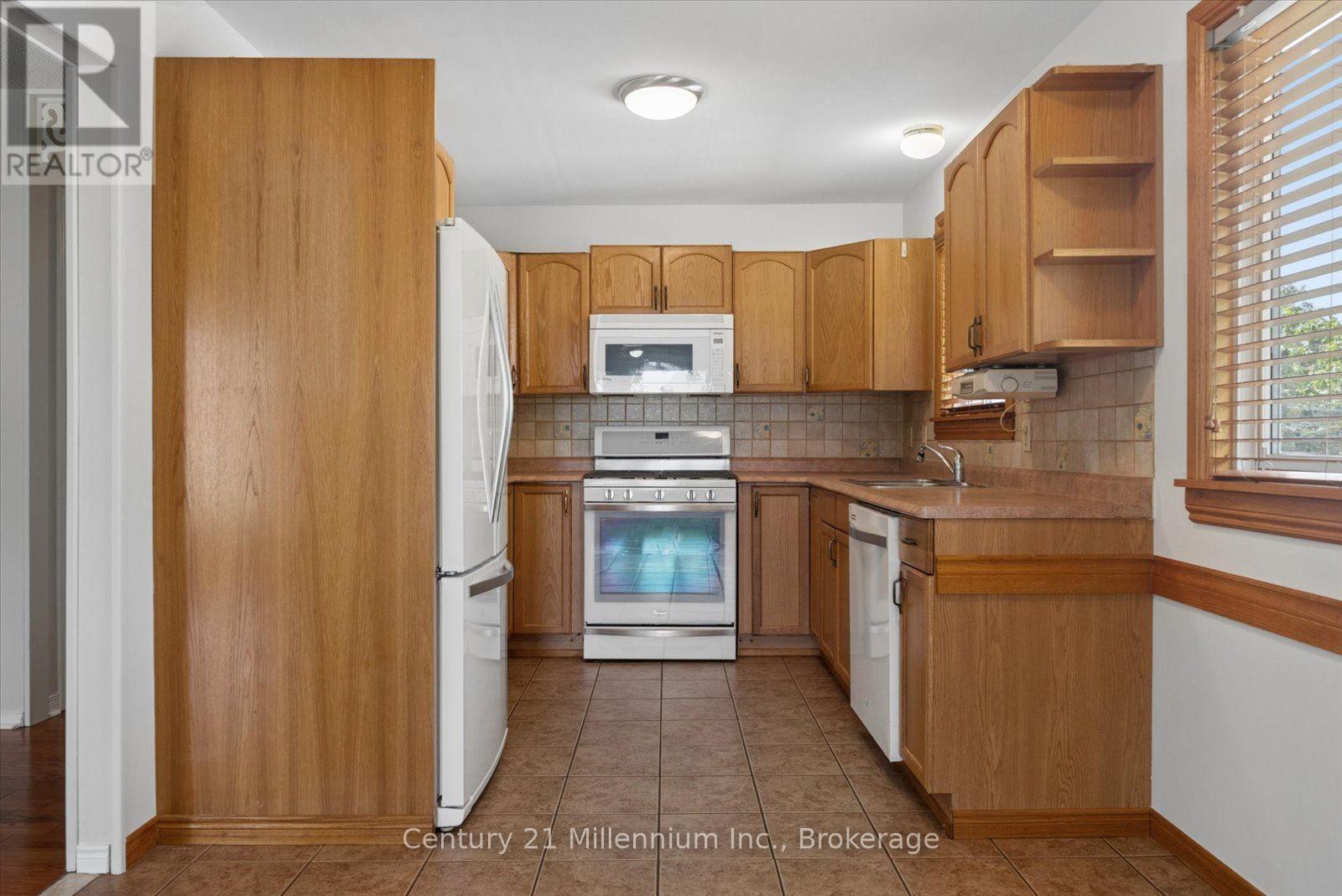 2293 Webb Street, Innisfil, Ontario  L9S 1K6 - Photo 13 - N13677840