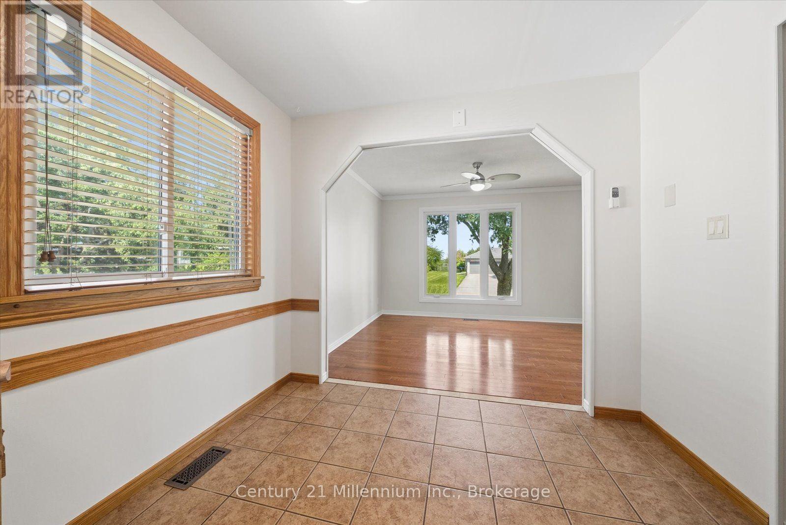 2293 Webb Street, Innisfil, Ontario  L9S 1K6 - Photo 15 - N13677840