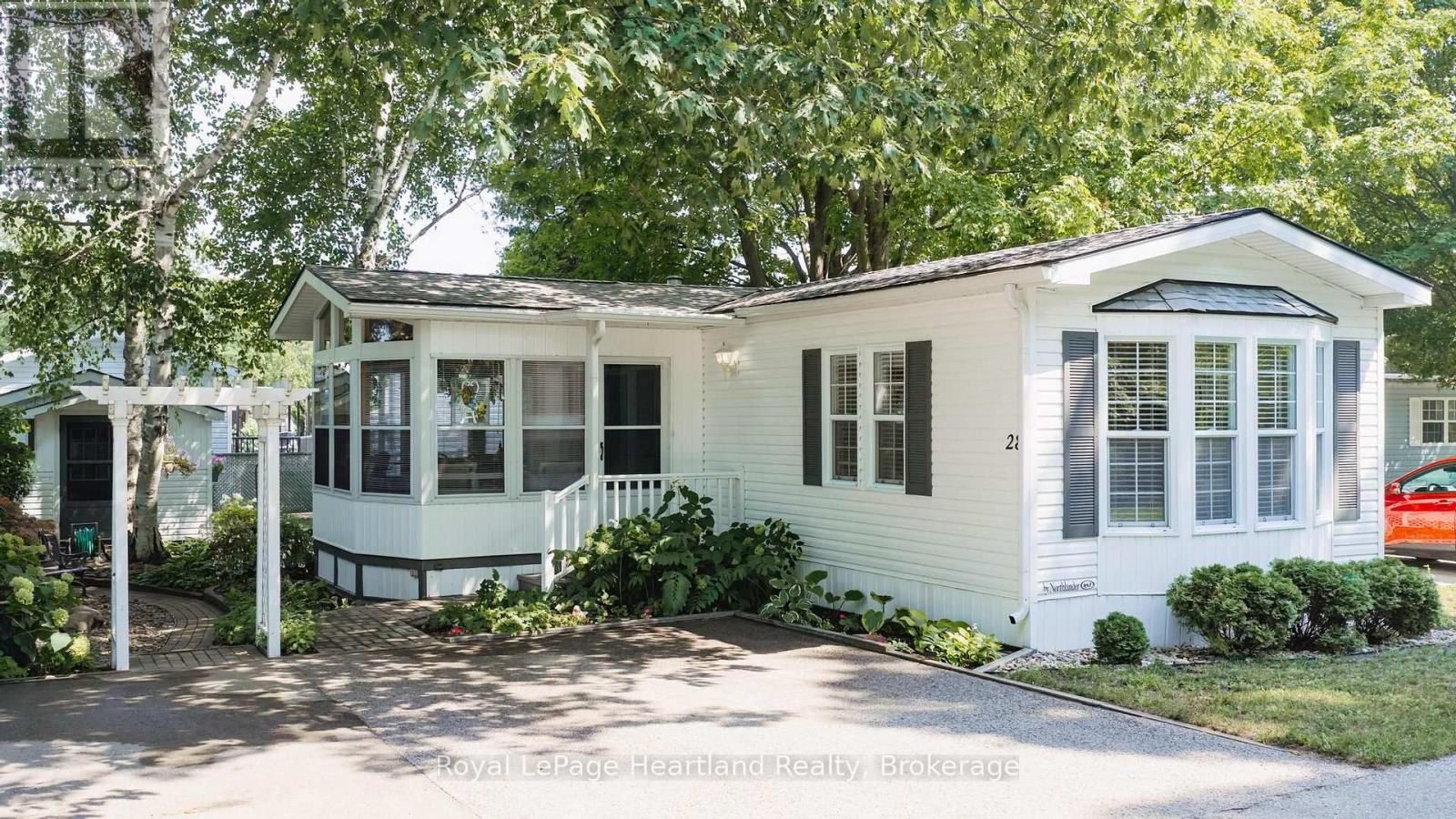 28 IROQUOIS LANE, ashfield-colborne-wawanosh (colborne), Ontario