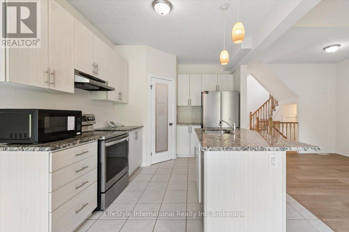 242 Moorlands Crescent S, Kitchener, Ontario  N2P 0C4 - Photo 16 - X13677712