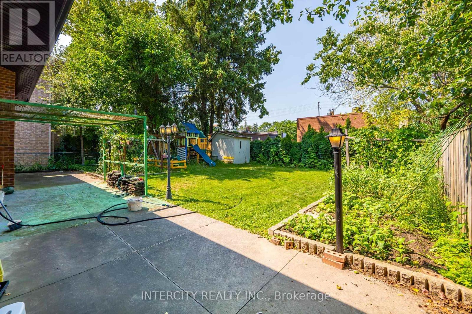 10 East Drive E, Markham, Ontario  L6G 1A4 - Photo 30 - N13677768