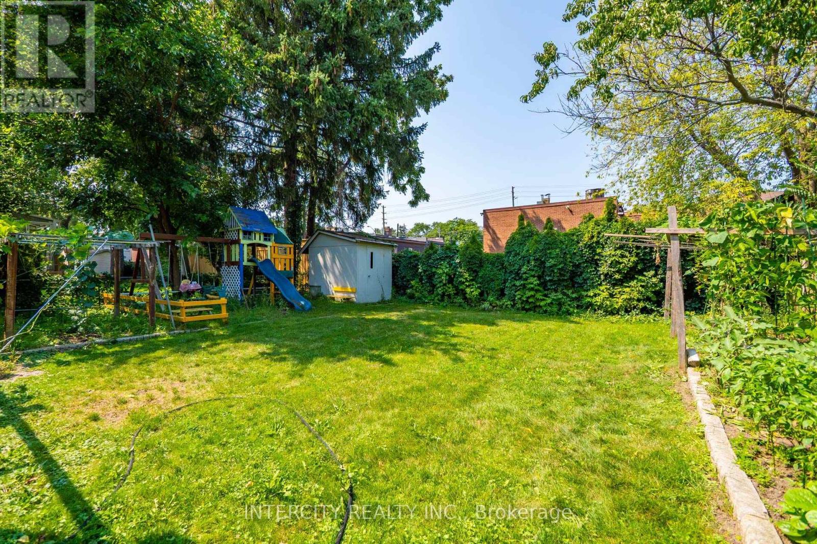 10 East Drive E, Markham, Ontario  L6G 1A4 - Photo 31 - N13677768