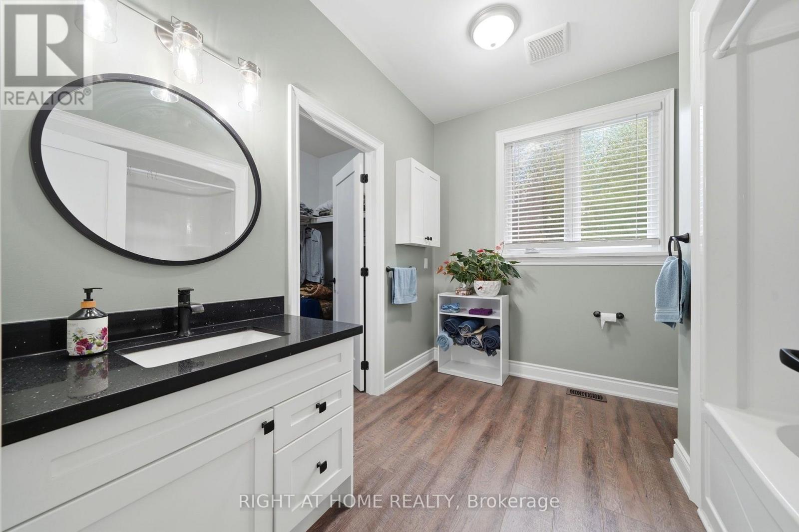 48 Nicole Boulevard, Tiny, Ontario  L0L 2T0 - Photo 19 - S13677676