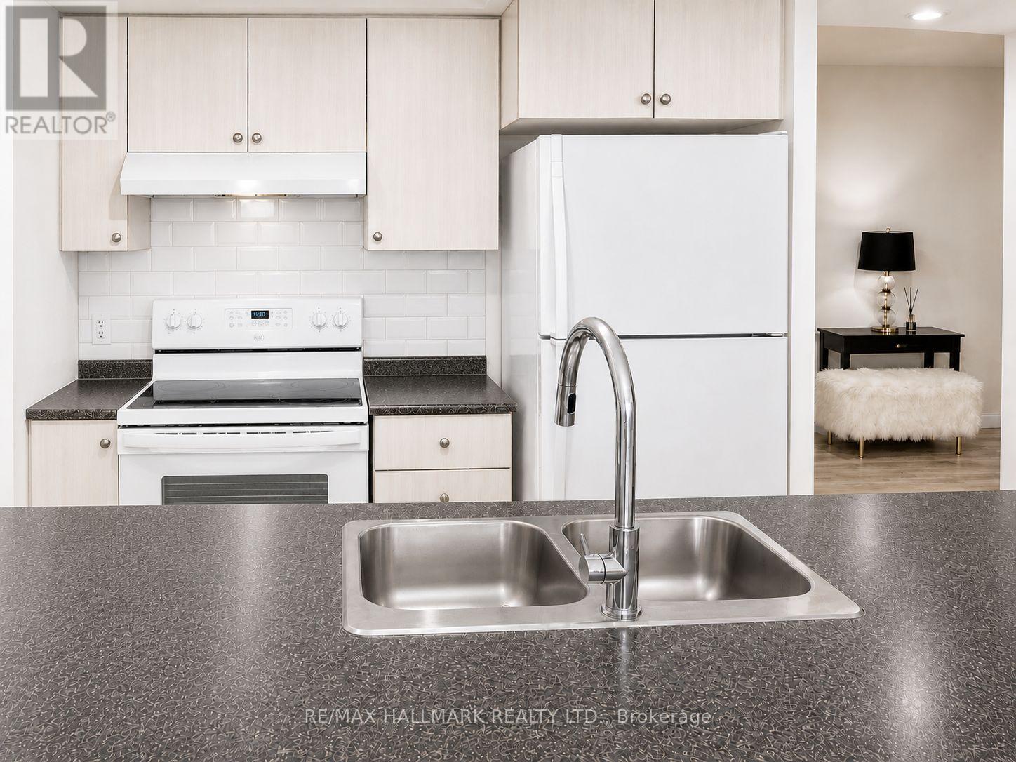 908 - 1346 Danforth Road, Toronto, Ontario M1J 0A9 - Photo 9 - E13599610