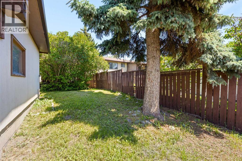 4739 Rundlewood Road Ne, Calgary, Alberta  T1Y 2N7 - Photo 7 - A2324350