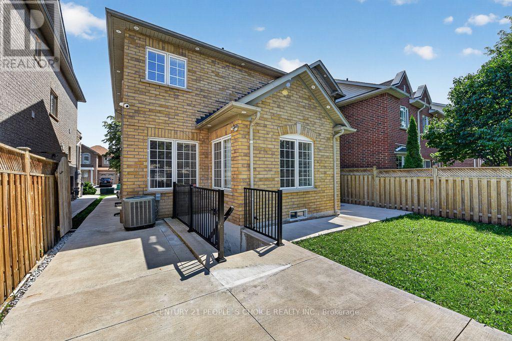 50 Penbridge Circle, Brampton, Ontario  L7A 2P9 - Photo 48 - W13677656