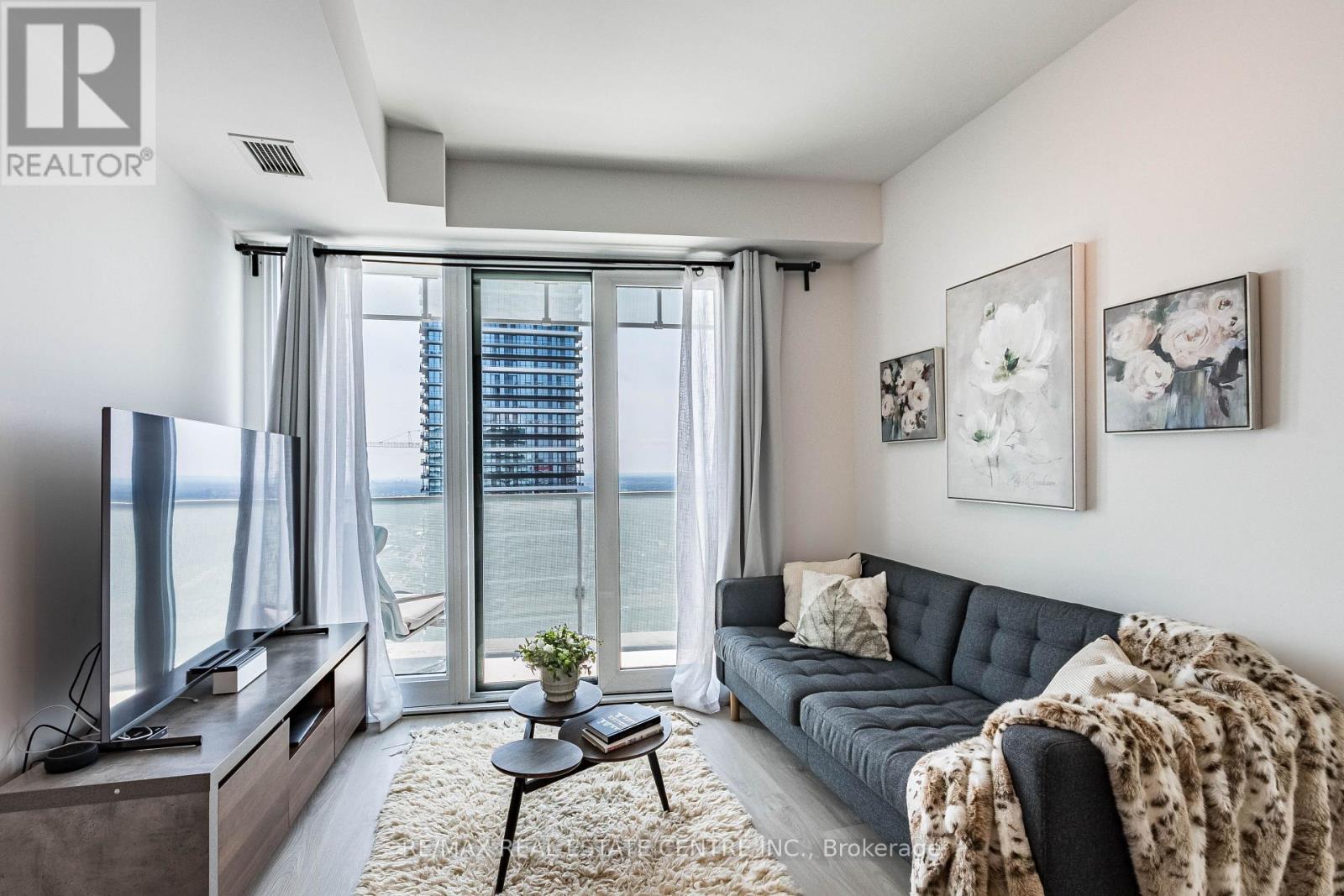 5707 - 3900 Confederation Pkwy Parkway, Mississauga, Ontario  L5B 0M3 - Photo 4 - W13677670
