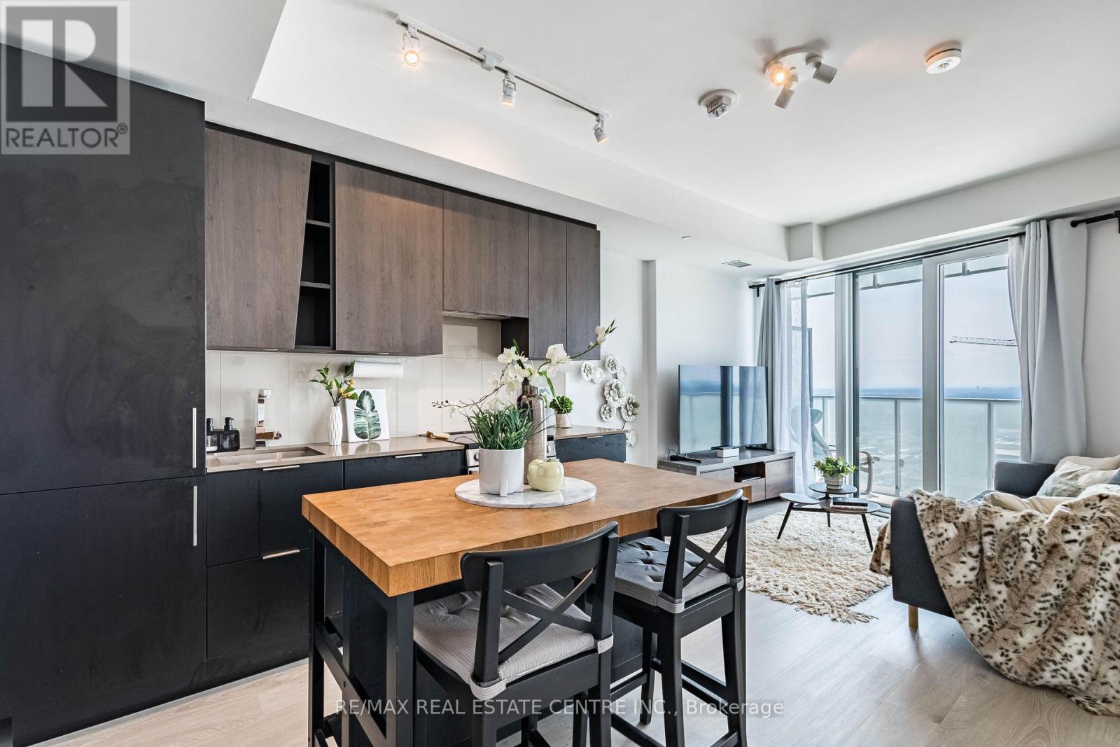 5707 - 3900 Confederation Pkwy Parkway, Mississauga, Ontario  L5B 0M3 - Photo 9 - W13677670