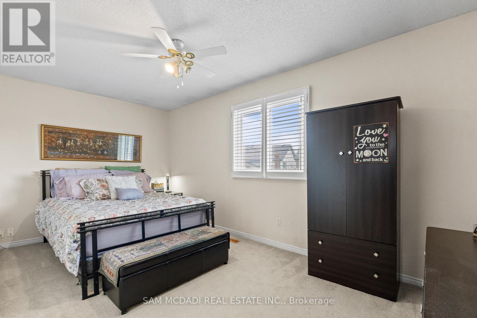 1004 Queensbridge Drive, Mississauga, Ontario  L5C 3R1 - Photo 19 - W13677688