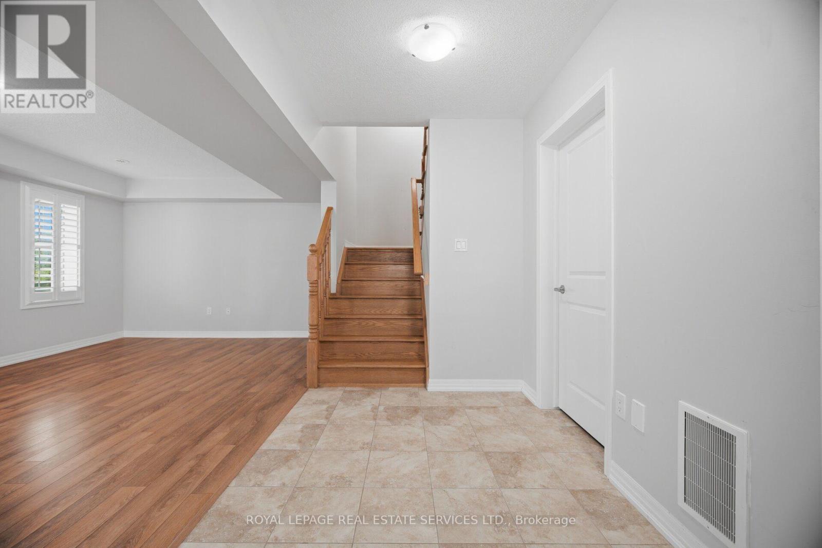 1 - 264 Sarah Cline Drive, Oakville, Ontario  L6M 0V4 - Photo 7 - W13677794