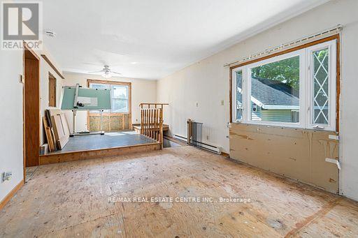 44 Willow Street S, Halton Hills, Ontario  L7J 2A2 - Photo 11 - W13677802