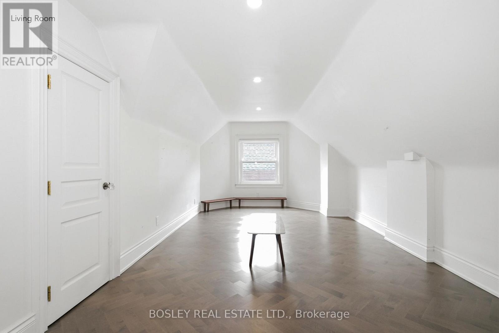 Upper - 178 High Park Avenue, Toronto, Ontario M6P 2S4 - Photo 13 - W13677808
