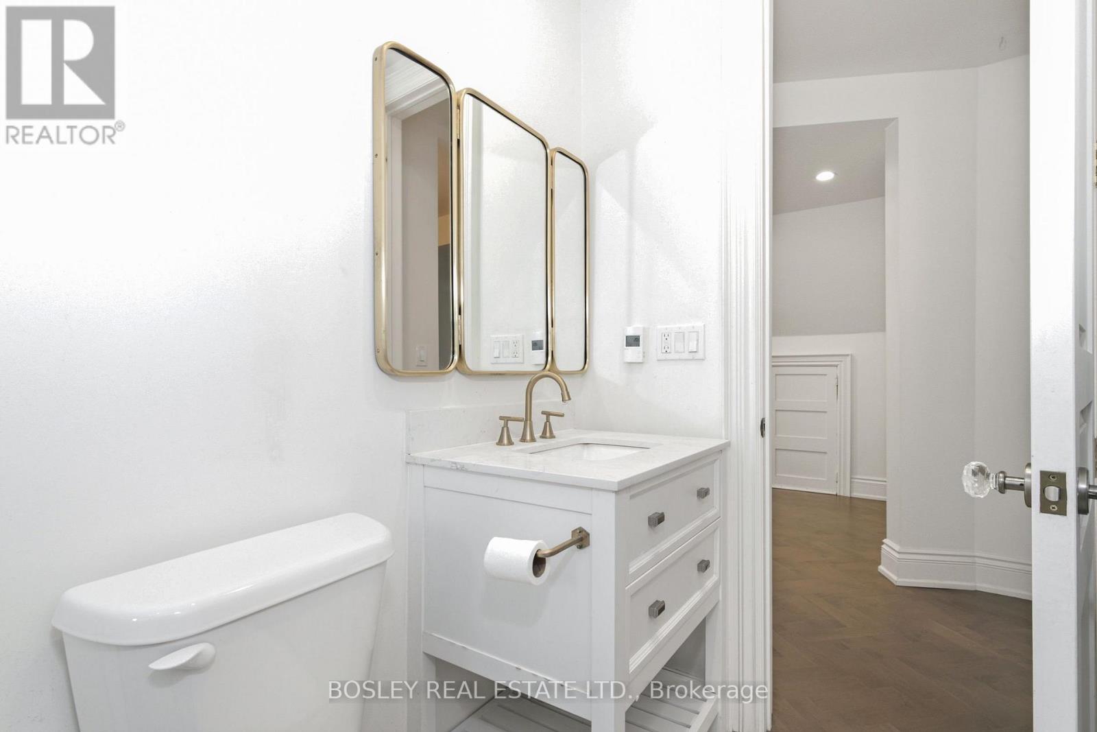 Upper - 178 High Park Avenue, Toronto, Ontario M6P 2S4 - Photo 36 - W13677808