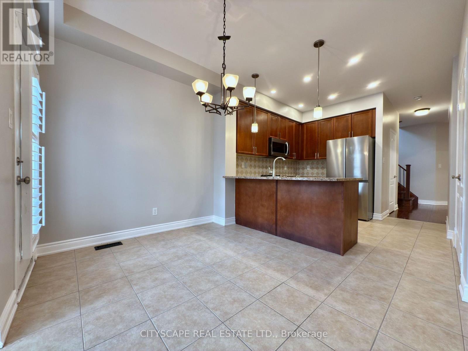 5409 Bestview Way, Mississauga, Ontario  L5M 0B8 - Photo 10 - W13677842