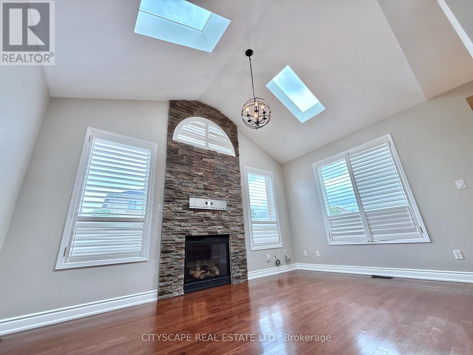 5409 Bestview Way, Mississauga, Ontario  L5M 0B8 - Photo 9 - W13677842
