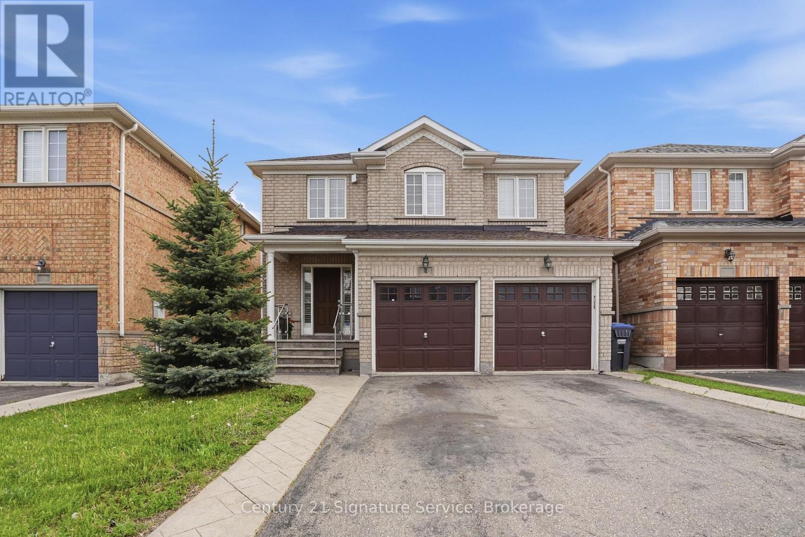 4 CLOVERLAWN STREET, Brampton, Ontario
