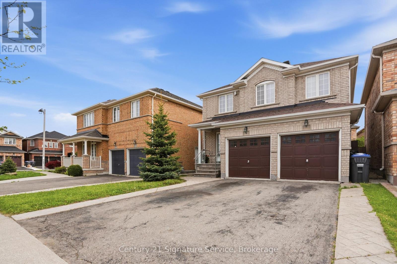 4 Cloverlawn Street, Brampton, Ontario  L7A 3X6 - Photo 3 - W13677844