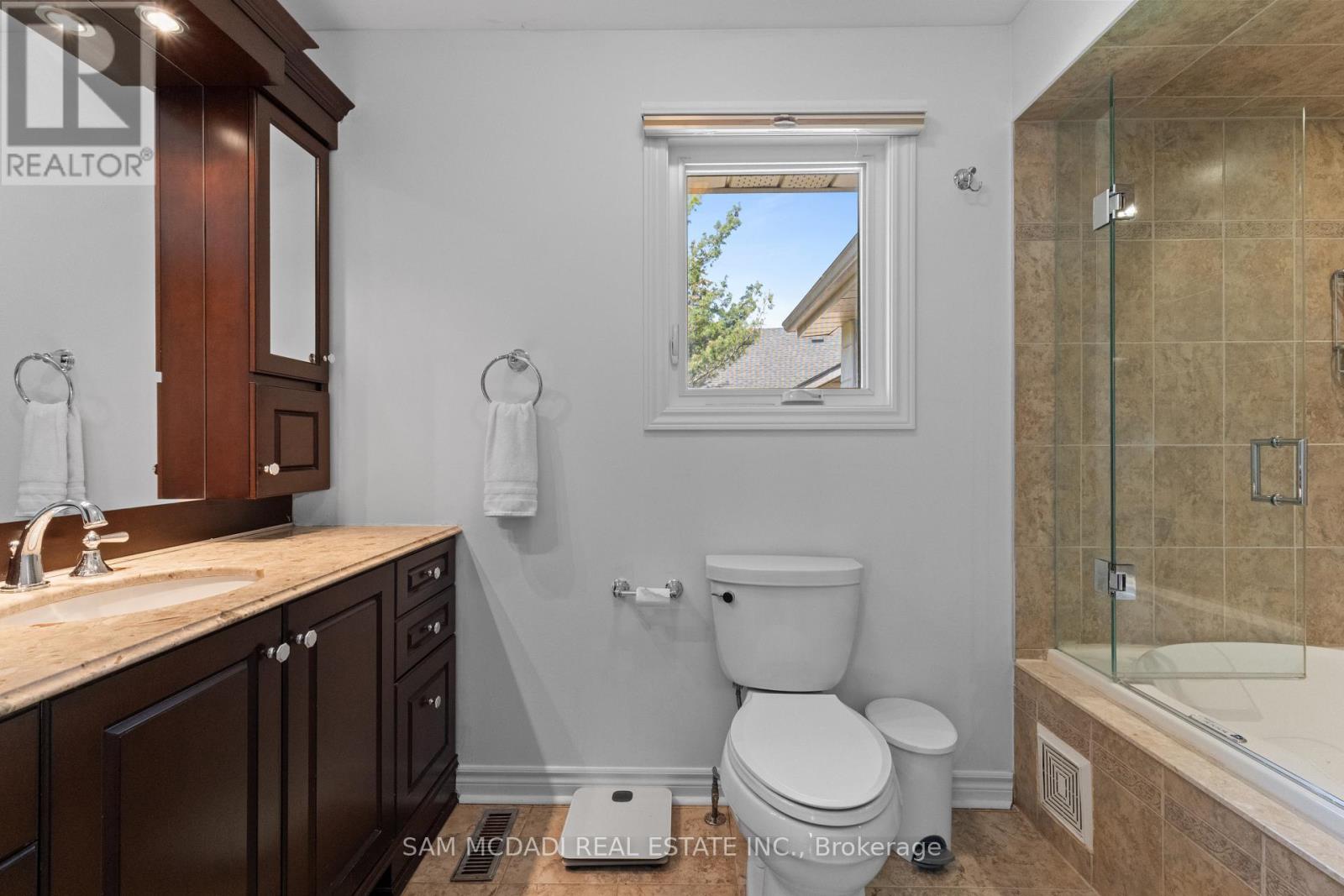 2464 Council Ring Road, Mississauga, Ontario  L5L 1E6 - Photo 27 - W13677856