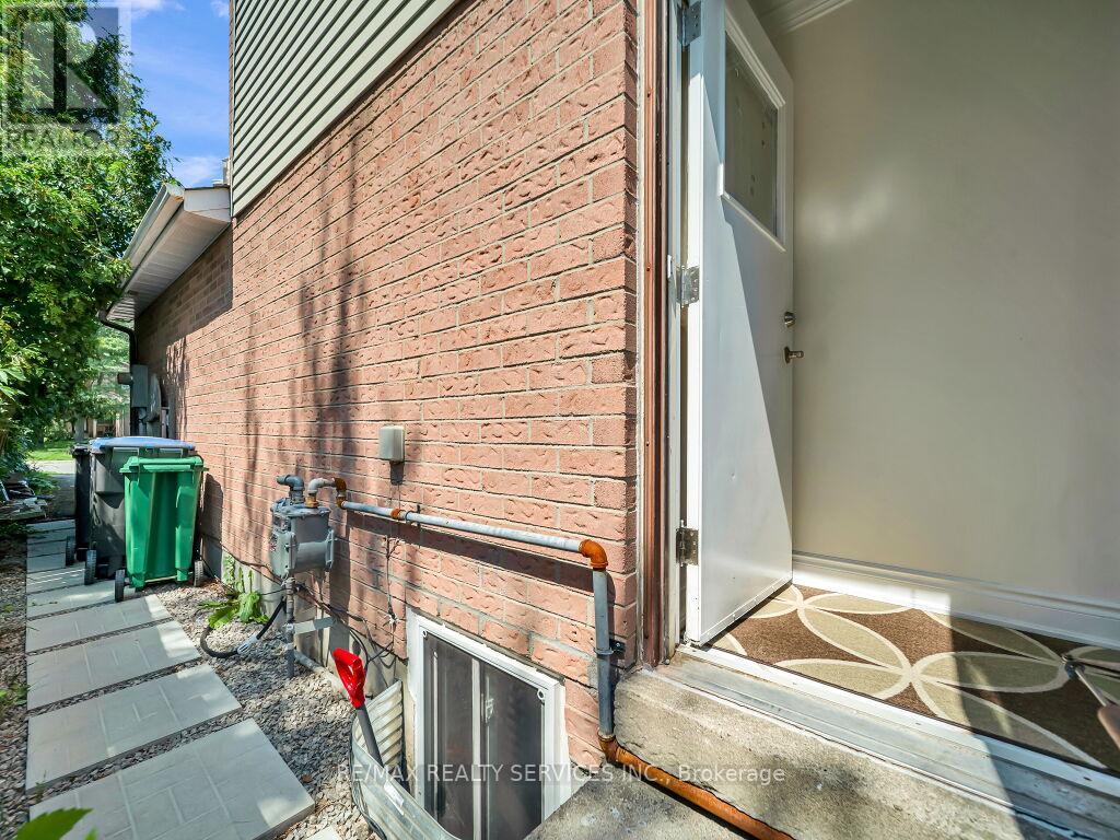 3079 Bartholomew Crescent, Mississauga, Ontario  L5N 3K9 - Photo 35 - W13677862