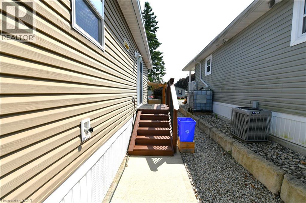 1429 Sheffield Road Unit# 7, Flamborough, Ontario  N1R 8B2 - Photo 28 - 40843742