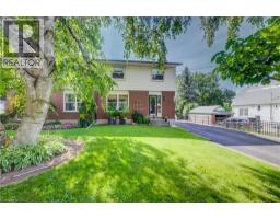 124 QUEENSWAY Drive, St. Jacobs, Ontario
