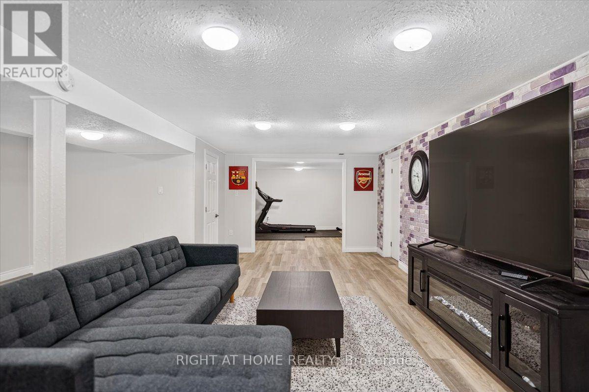 43 Monarch Park Drive, St. Catharines, Ontario  L2M 3K8 - Photo 19 - X13677784
