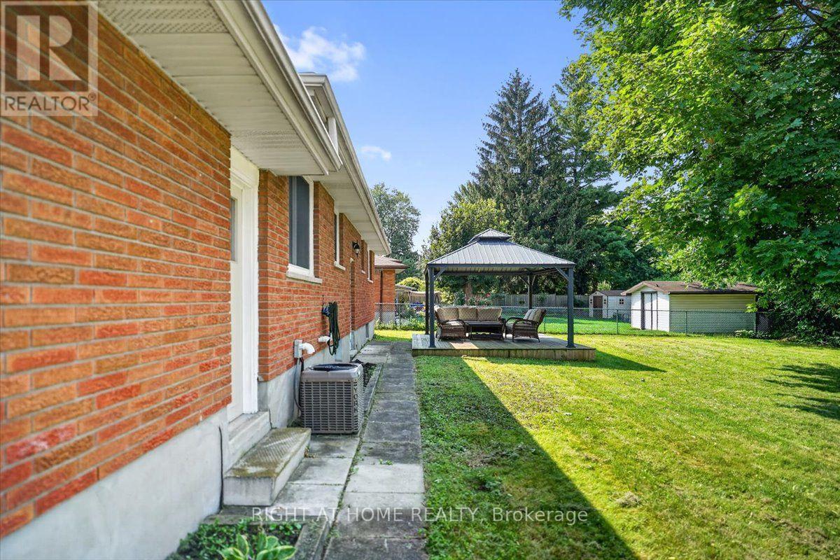 43 Monarch Park Drive, St. Catharines, Ontario  L2M 3K8 - Photo 24 - X13677784