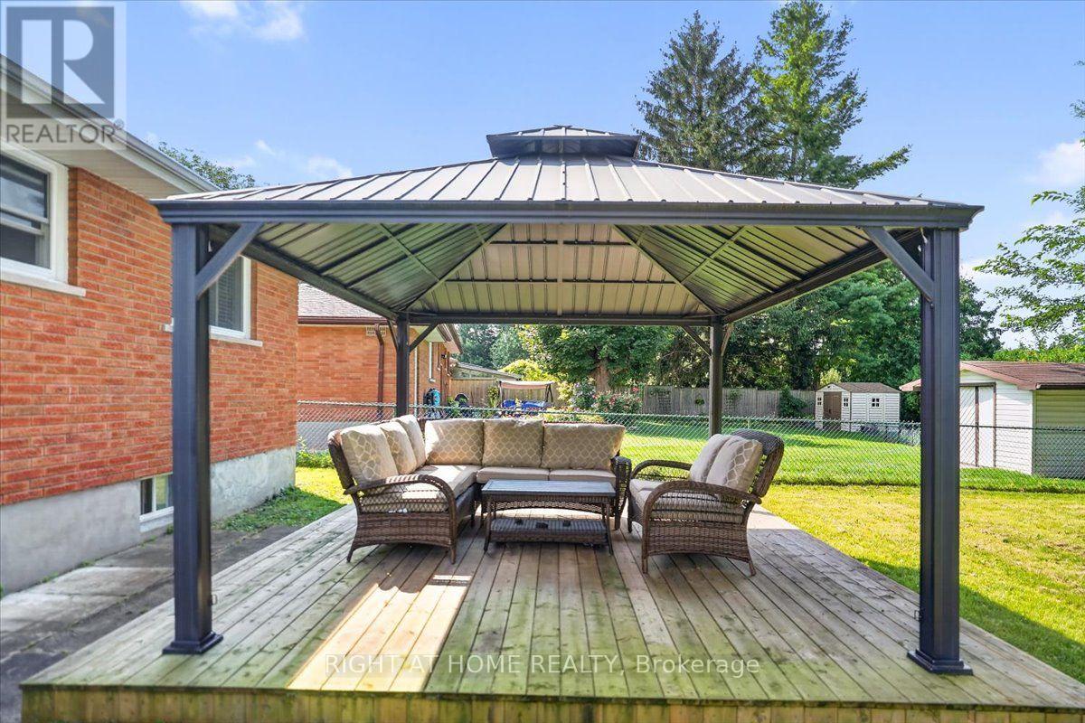 43 Monarch Park Drive, St. Catharines, Ontario  L2M 3K8 - Photo 25 - X13677784