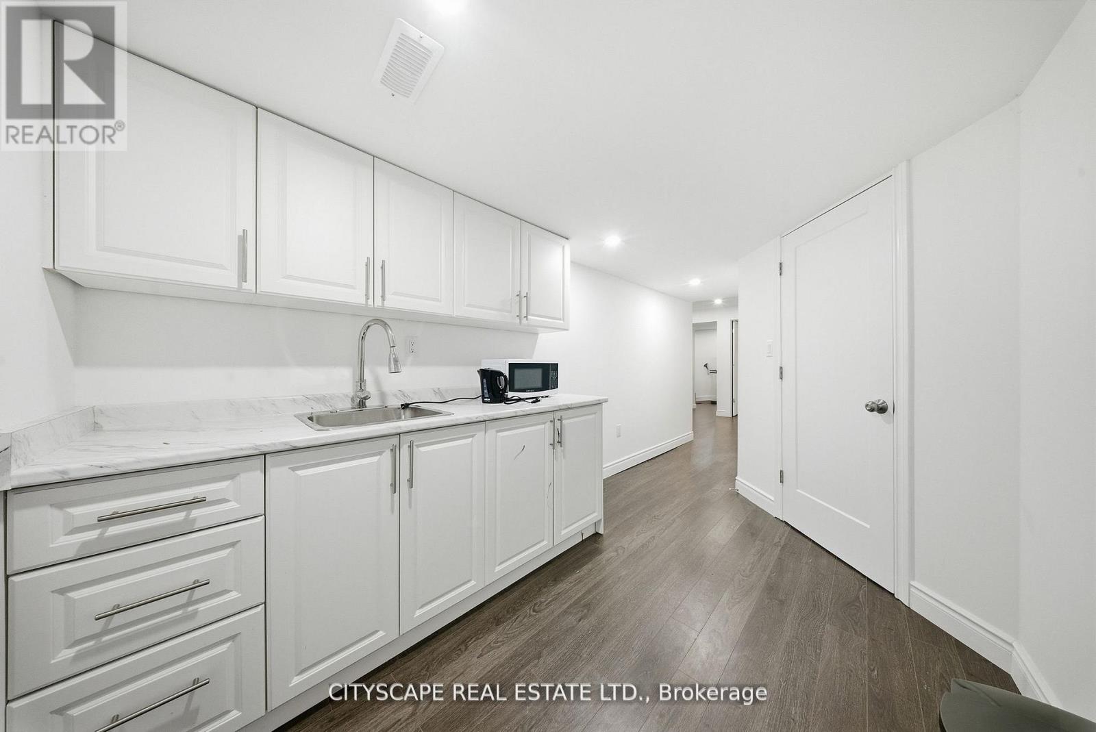 28 Celano Drive, Hamilton, Ontario  L8B 1V3 - Photo 25 - X13677798
