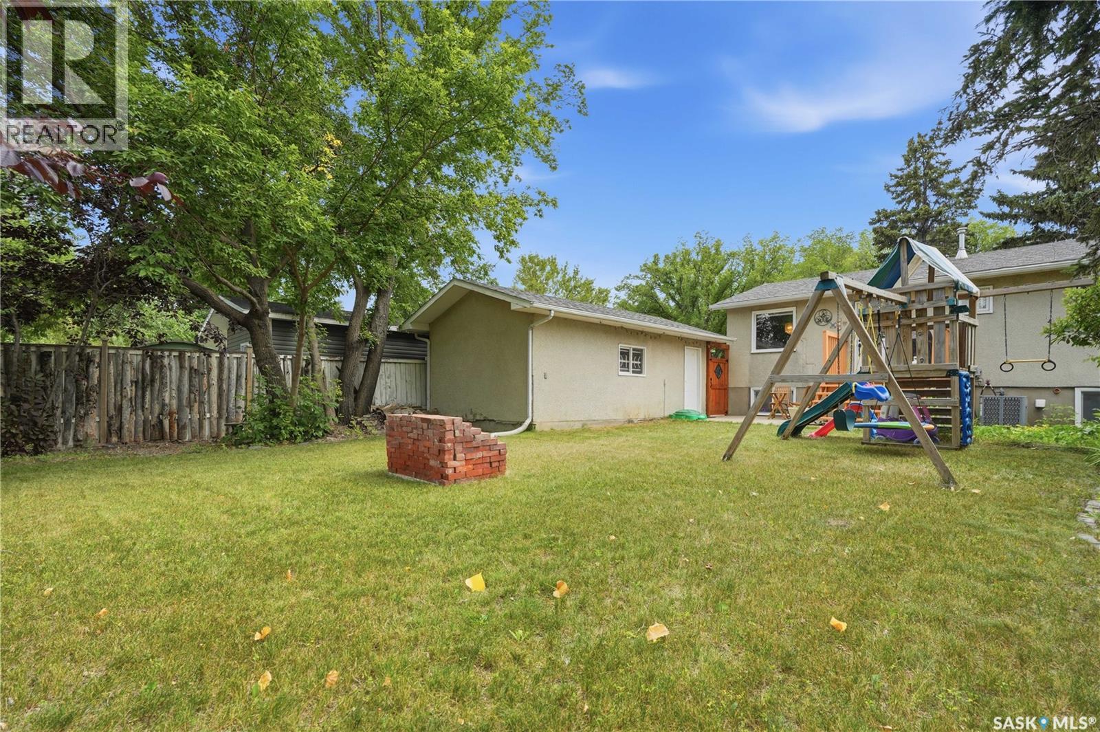 317 Simon Fraser Crescent, Saskatoon, Saskatchewan  S7H 3T5 - Photo 42 - SK045629