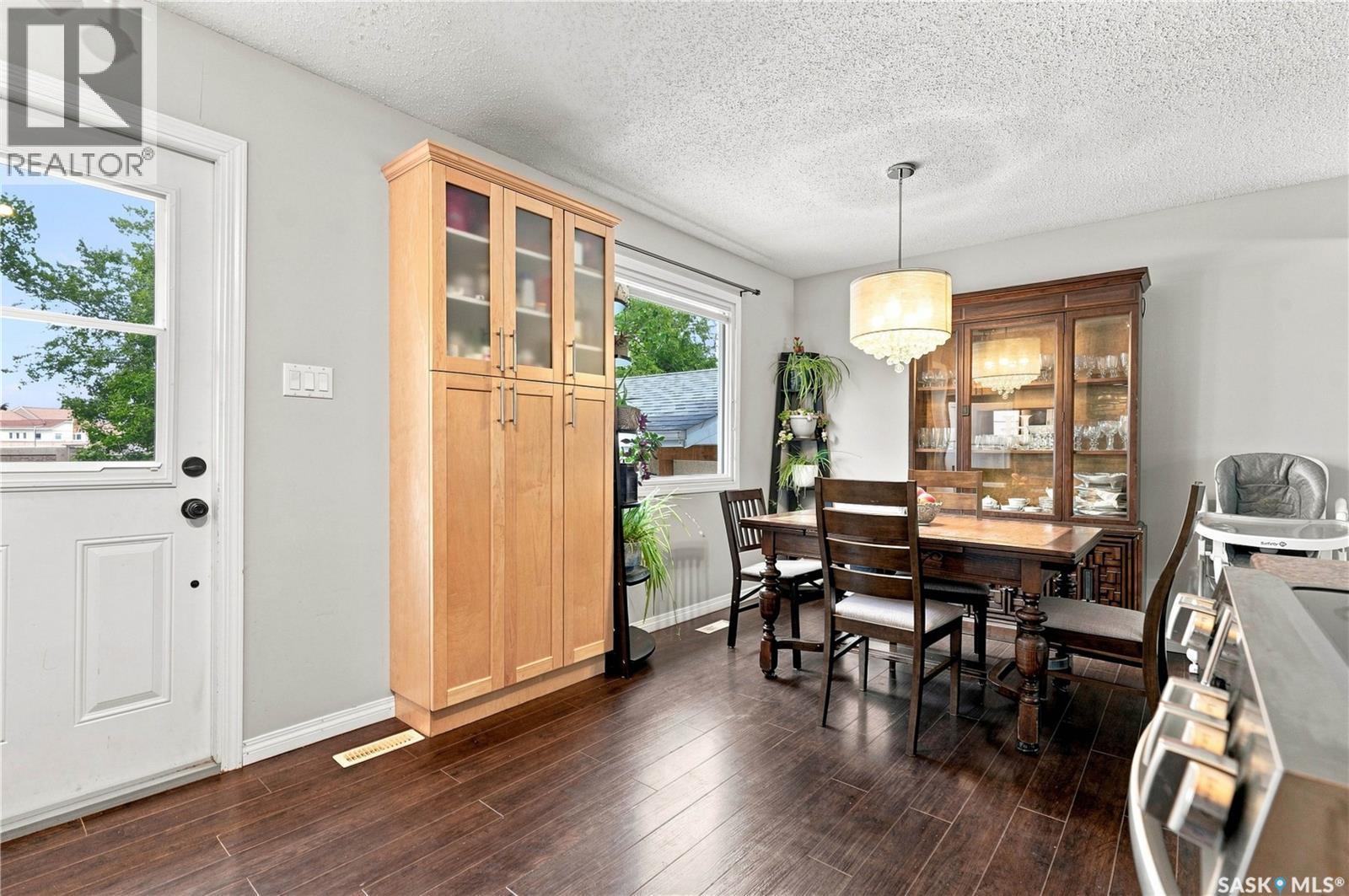 317 Simon Fraser Crescent, Saskatoon, Saskatchewan  S7H 3T5 - Photo 9 - SK045629