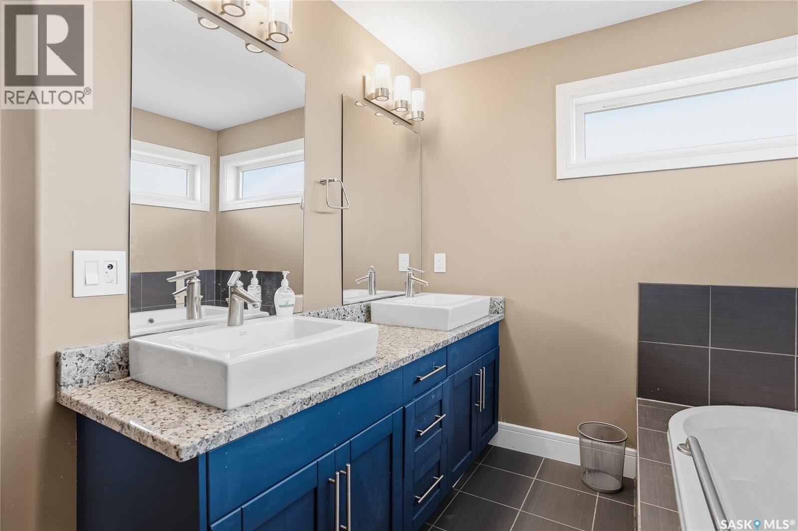 242 Pohorecky Street, Saskatoon, Saskatchewan  S7W 0J3 - Photo 23 - SK045501