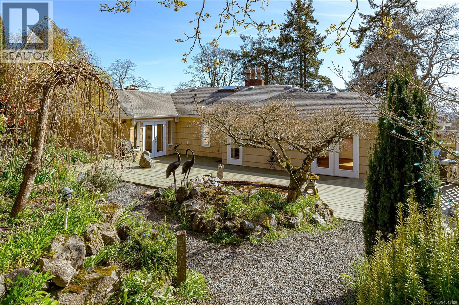 1184 Clovelly Terr, Saanich, British Columbia  V8P 1V6 - Photo 67 - 1043128