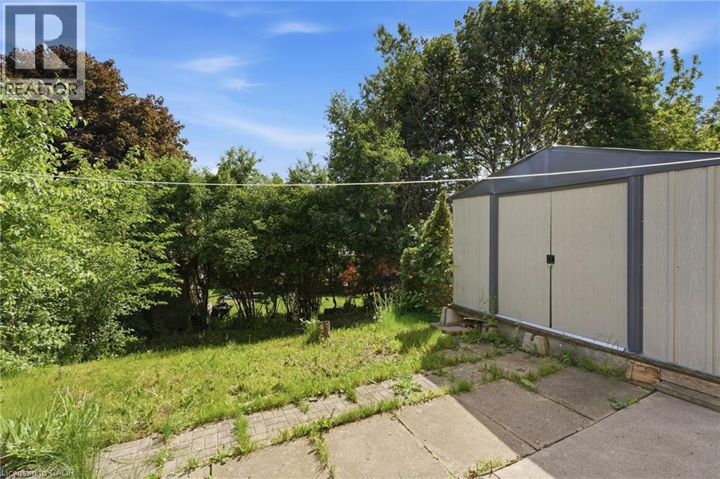 126 Dinison Crescent, Kitchener, Ontario  N2E 2V2 - Photo 4 - 40837813