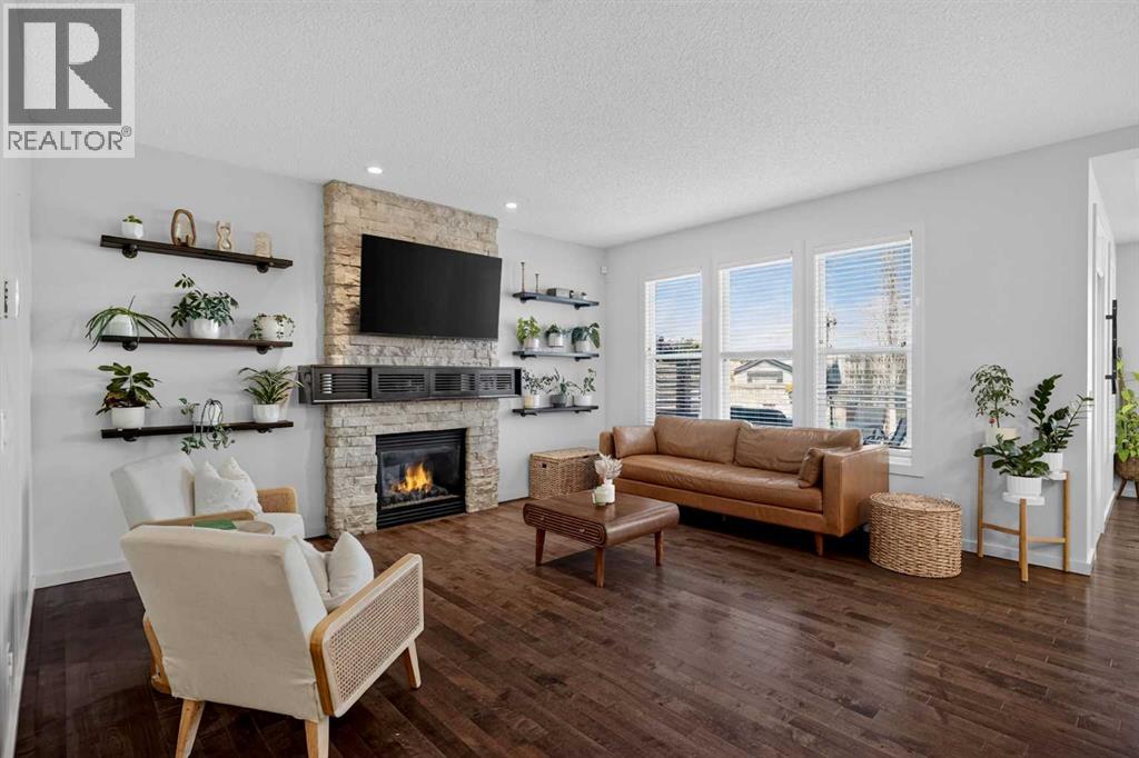 367 Mahogany Terrace SE, Calgary, Alberta T3M 0X5 - Photo 4 - A2320560