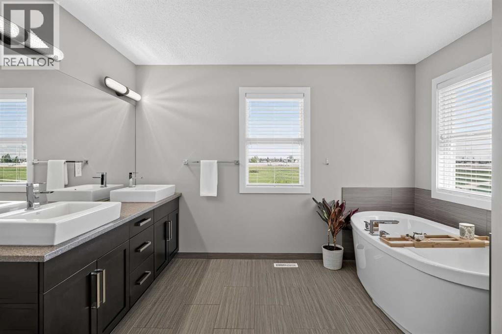 367 Mahogany Terrace SE, Calgary, Alberta T3M 0X5 - Photo 17 - A2320560