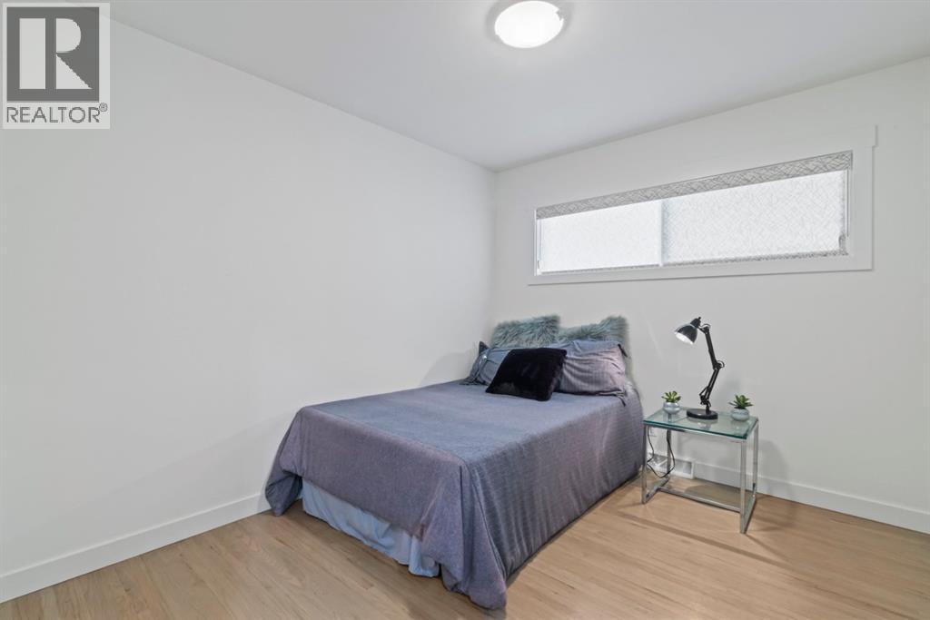 38 Westwood Drive SW, Calgary, Alberta  T3C 2V7 - Photo 17 - A2331864