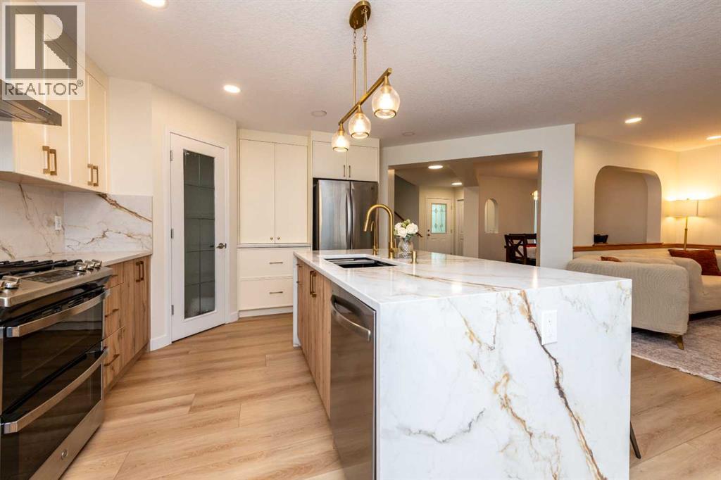 77 Citadel Ridge Green NW, Calgary, Alberta  T3G 4P9 - Photo 6 - A2336222