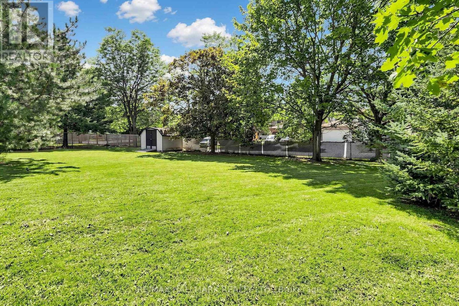 Part 2 - 20 Oak Court, Aurora, Ontario  L4G 3J6 - Photo 14 - N13669030