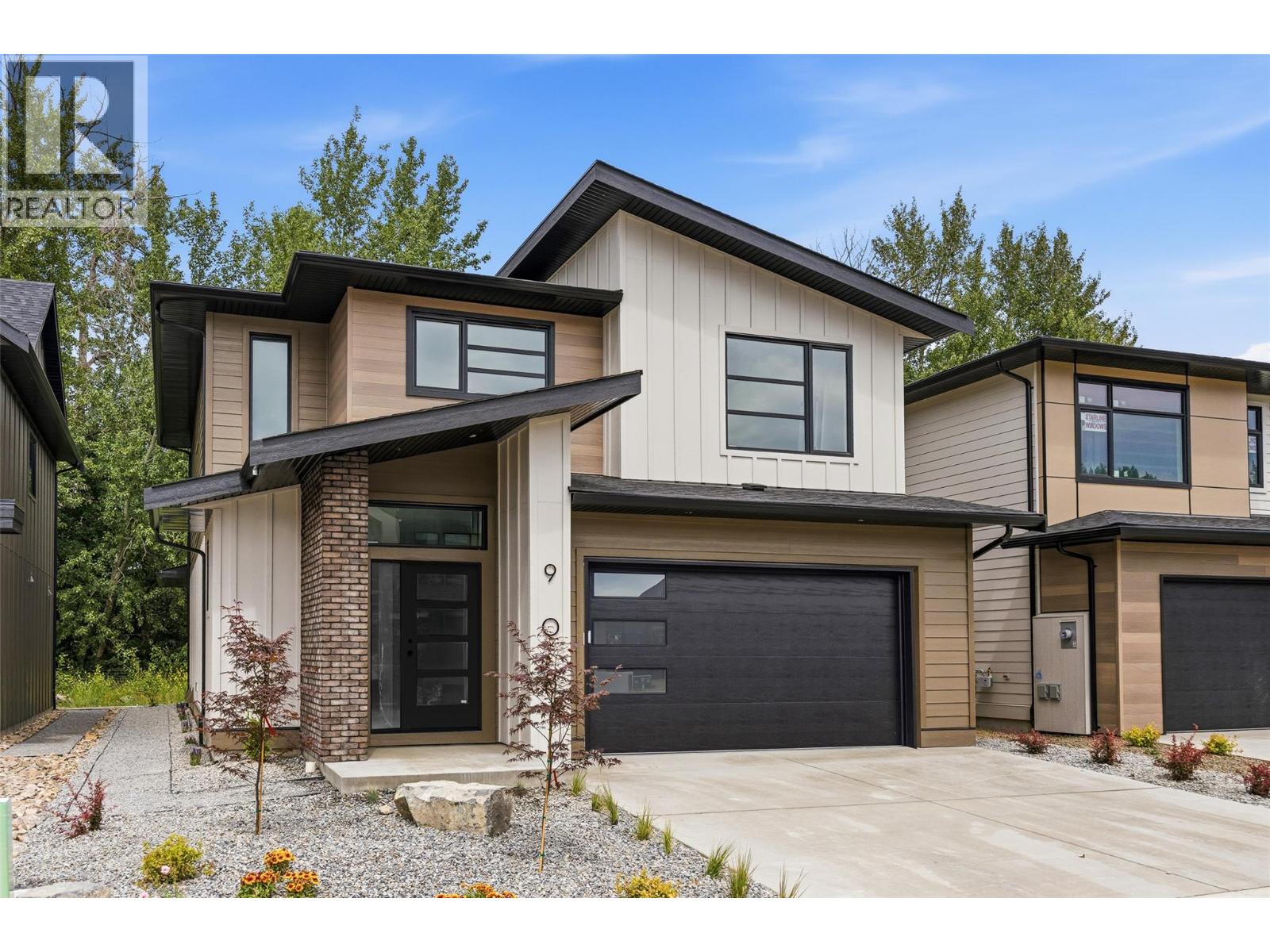 908 Bull Crescent, Kelowna, British Columbia