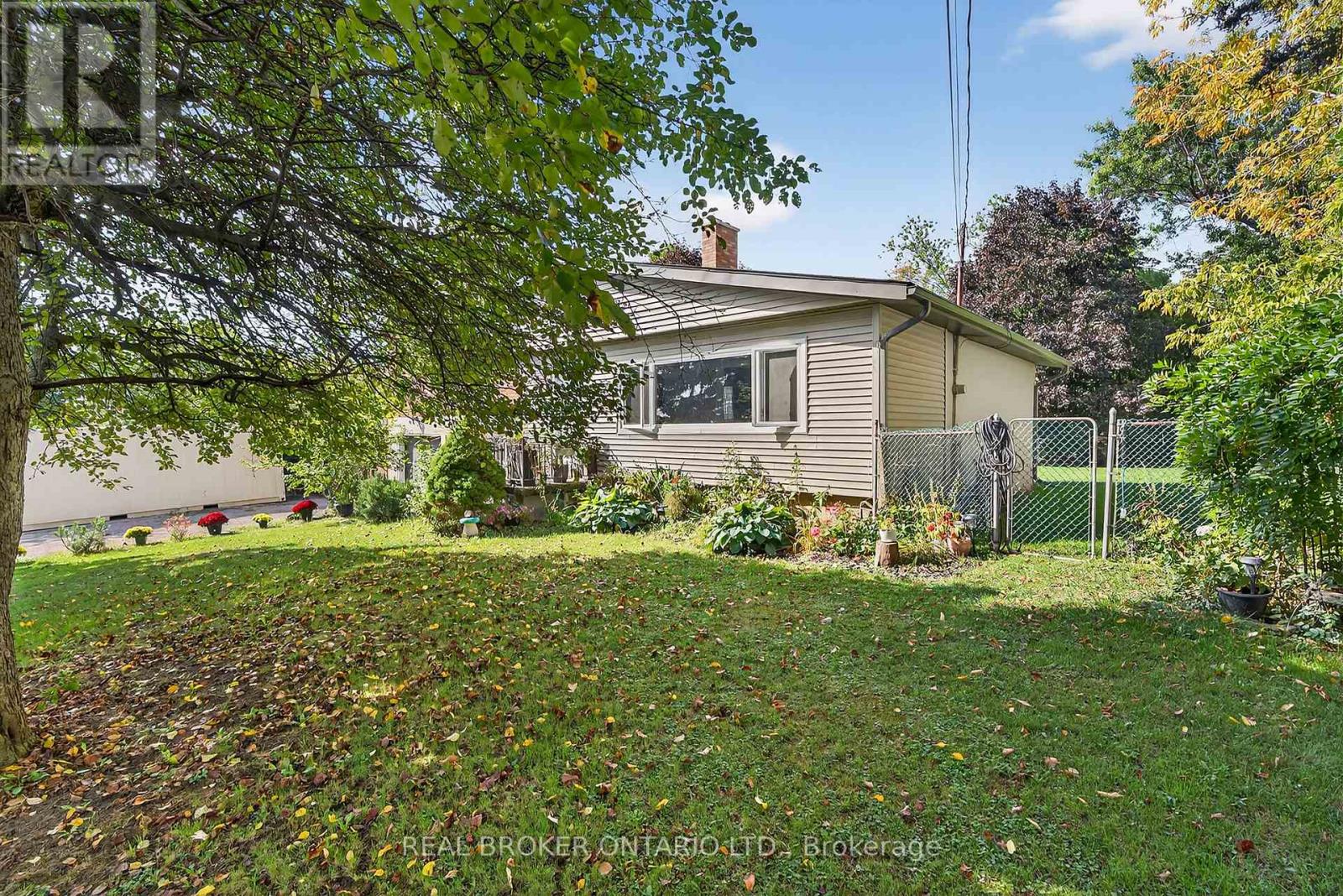 312 Old Guelph Road, Hamilton, Ontario  L9H 5W4 - Photo 4 - X13669712