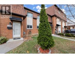 6384 THORNBERRY CRESCENT, Windsor, Ontario