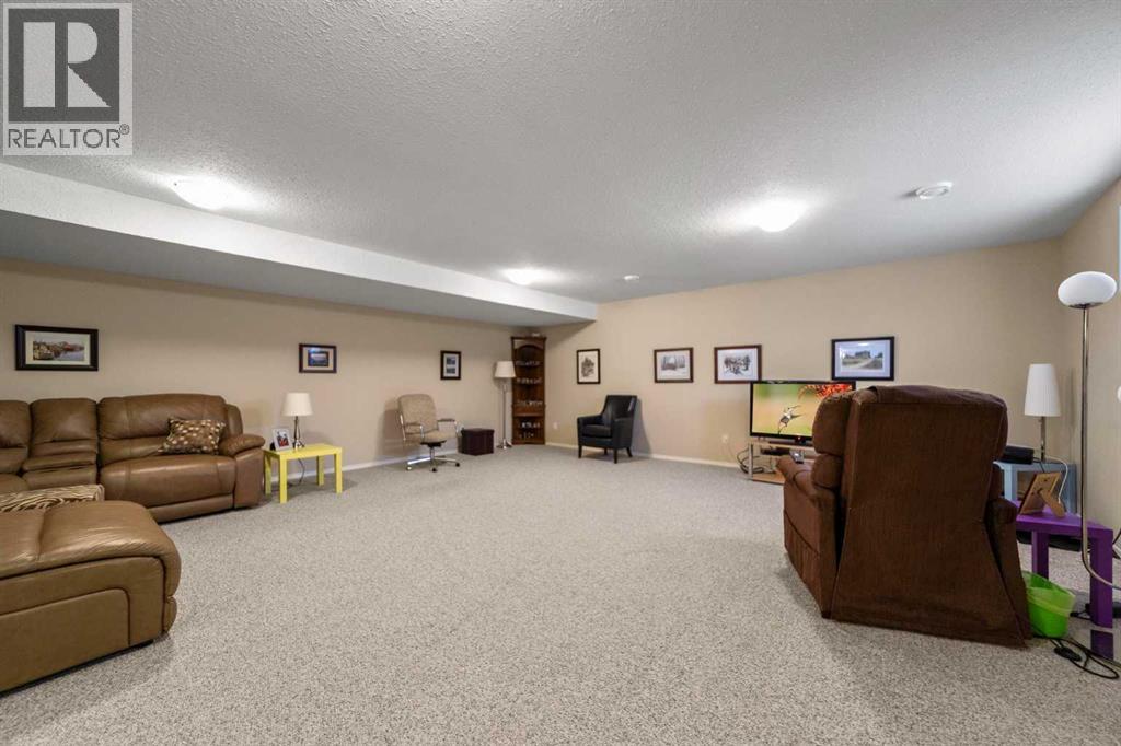4512 71 Street Close, Camrose, Alberta  T4V 5B4 - Photo 22 - A2337343