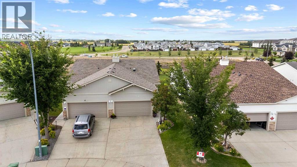 4512 71 Street Close, Camrose, Alberta  T4V 5B4 - Photo 3 - A2337343