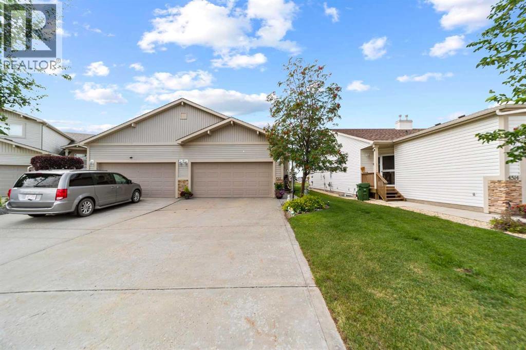 4512 71 Street Close, Camrose, Alberta  T4V 5B4 - Photo 33 - A2337343