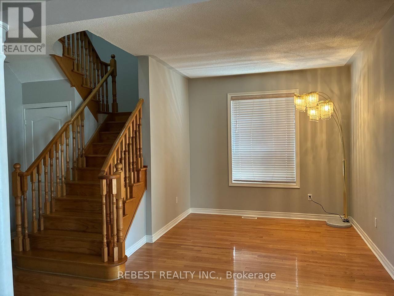18 Village Lake Crescent, Brampton, Ontario  L6S 6K2 - Photo 7 - W13636974