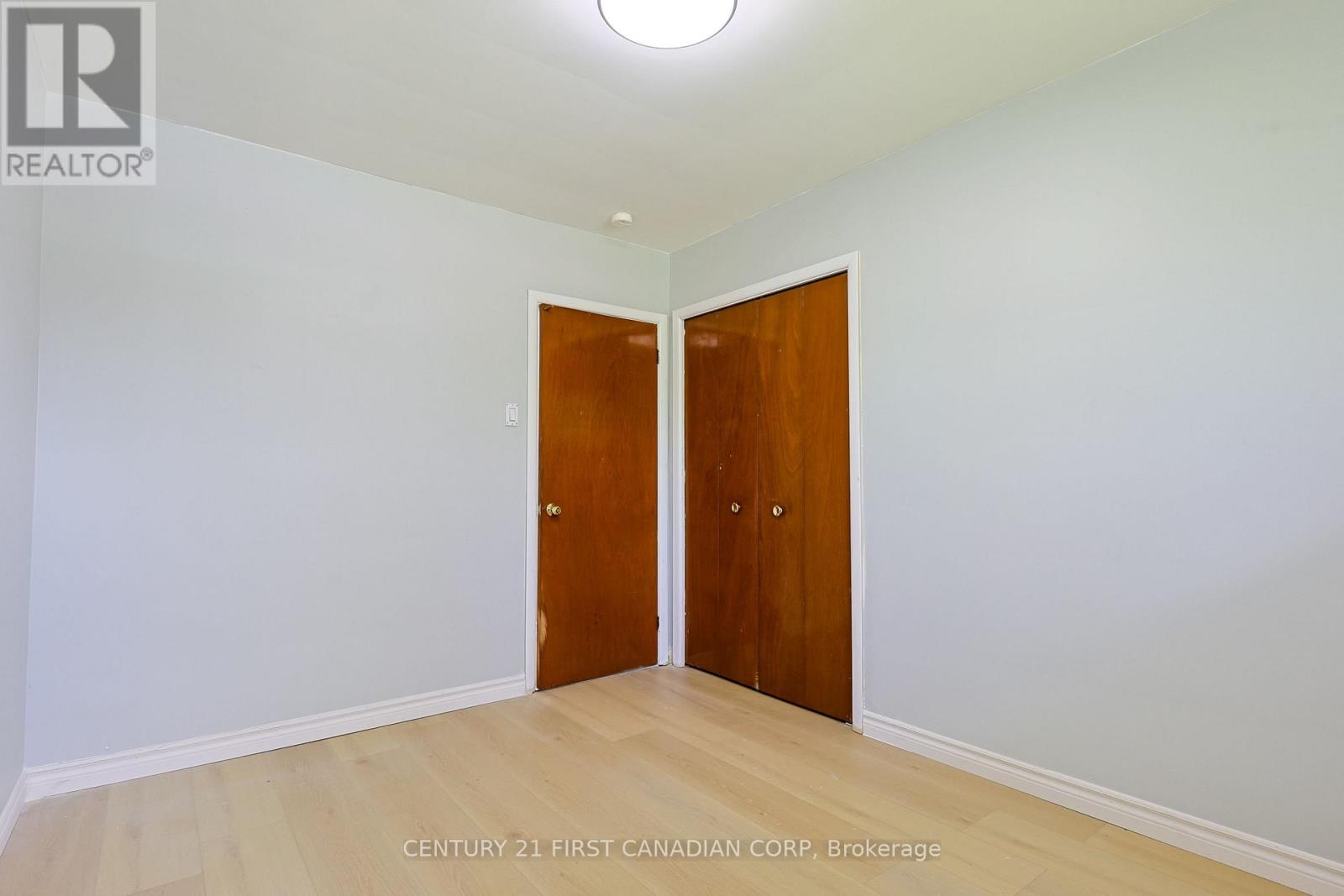 Upper - 268 Burlington Crescent, London South, Ontario  N5Z 3G5 - Photo 13 - X13677550