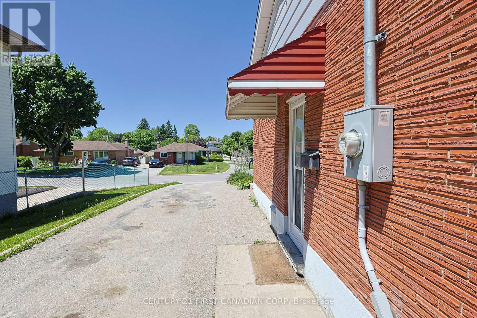 Upper - 268 Burlington Crescent, London South, Ontario  N5Z 3G5 - Photo 30 - X13677550