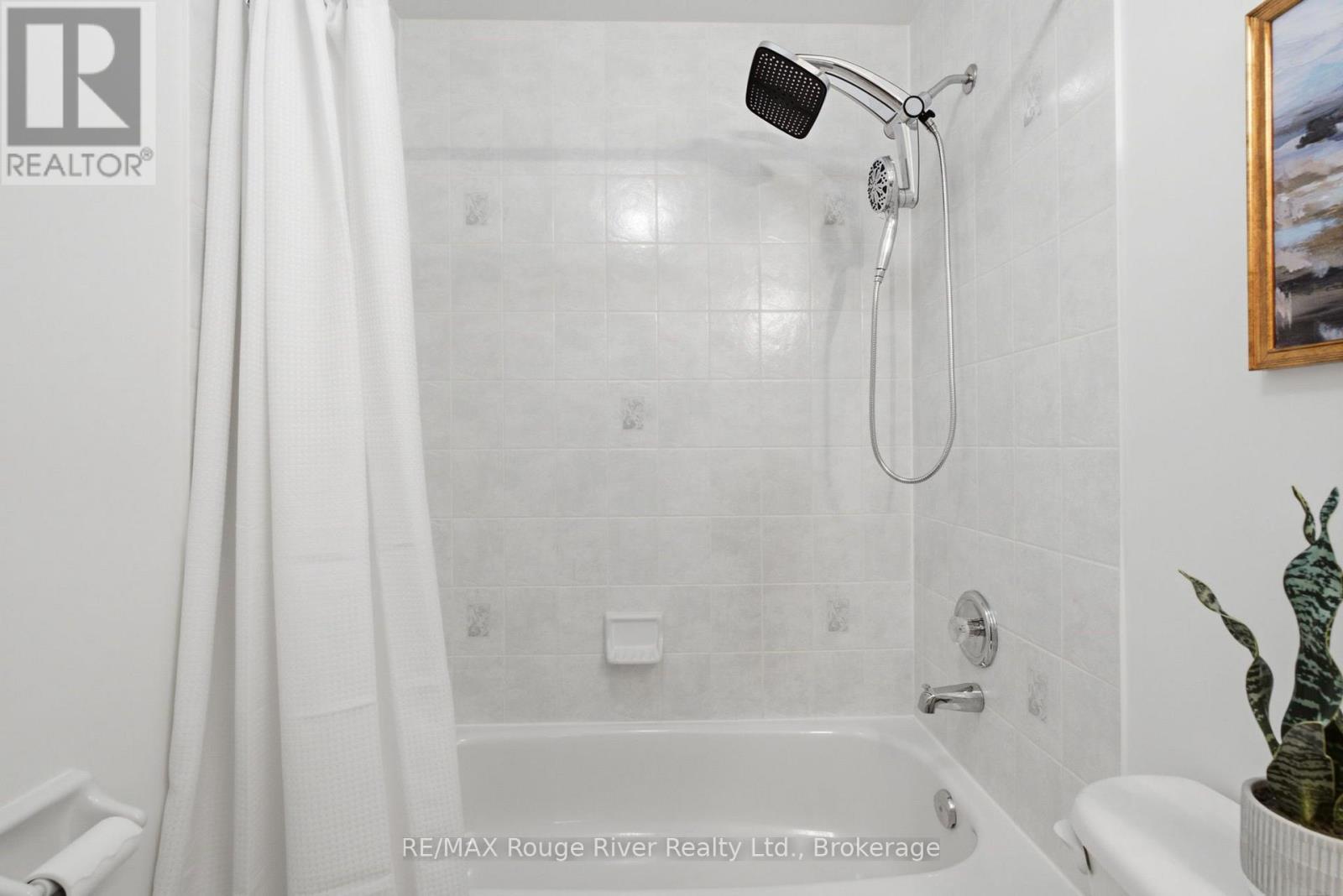 16 Plantation Court, Whitby, Ontario  L1P 1R2 - Photo 27 - E13677914